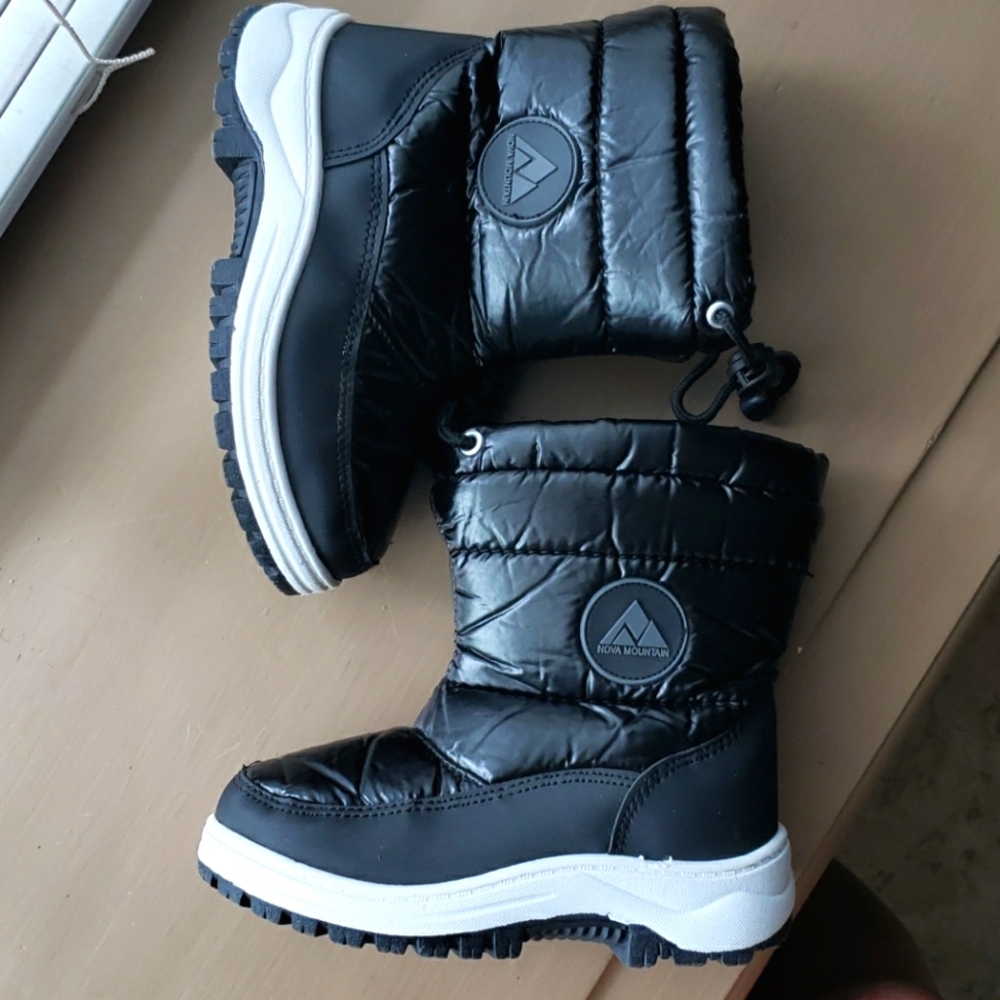 Kid's Snow Boots, Black and White